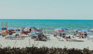 Job d'été à la plage emploi saisonnier